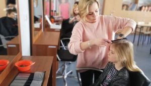 DARMOWE USŁUGI FRYZJERSKIE